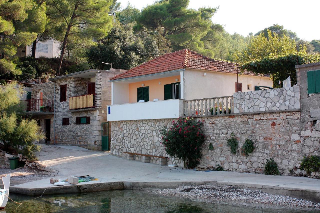Apartments By The Sea Basina, Hvar - 116 Vrboska Exterior foto